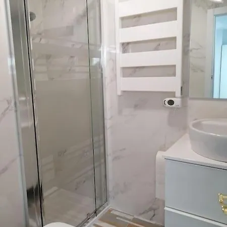 Apartamento Entre Gascona Y Campus Milan - Wifi * Oviedo
